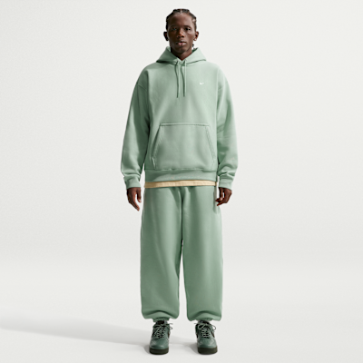 Nike Solo Swoosh Men's Cuffed Fleece Pants. Nike.com